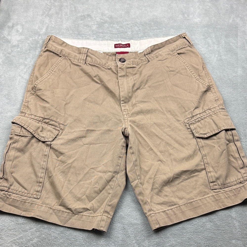 Vintage Y2K Men's Khaki Cargo Shorts